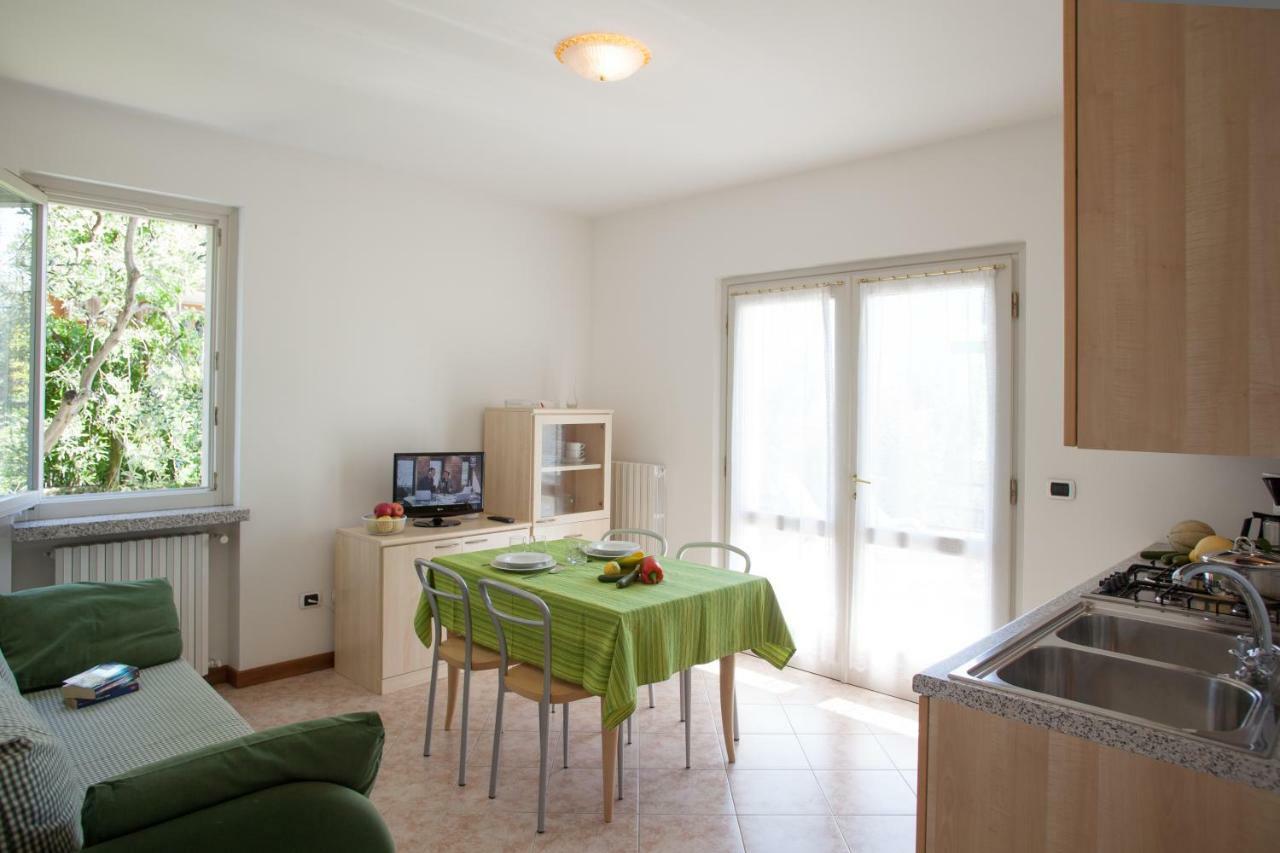 Residence Villa Aranci Limone sul Garda Extérieur photo